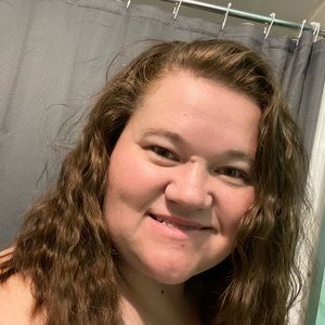 Meet your Posher, Malinda